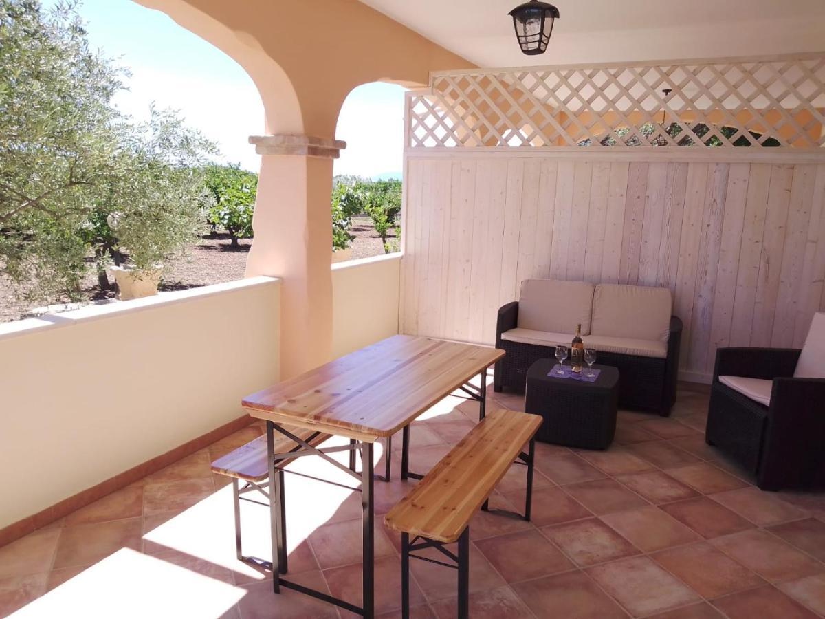 Residenza Rosa Maria Country House Orosei Exterior foto